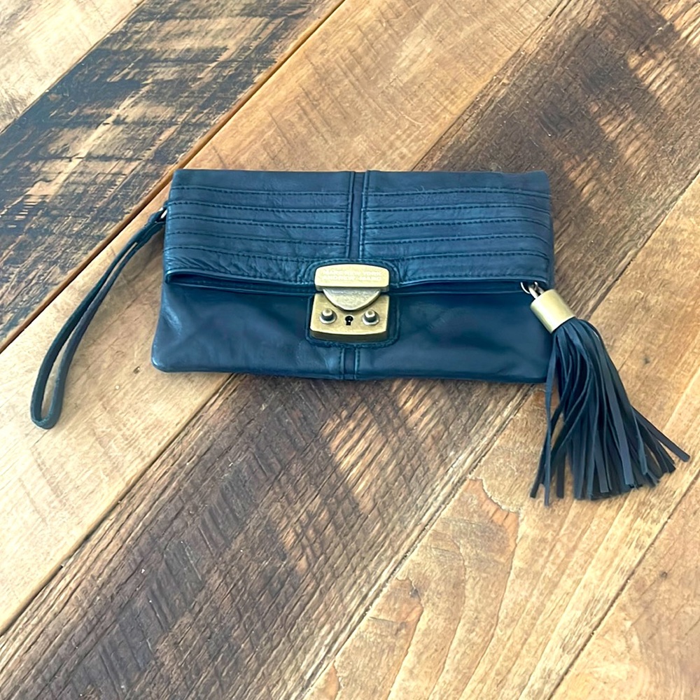 MARC NEW YORK ANDREW MARC CLUTCH